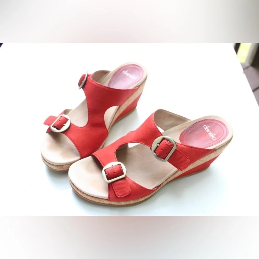 Dansko wedge sandsls